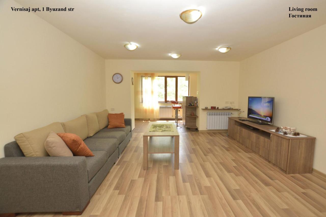Vernisaj Apt At Republic Square & Ruben Tours Erevan Exterior foto